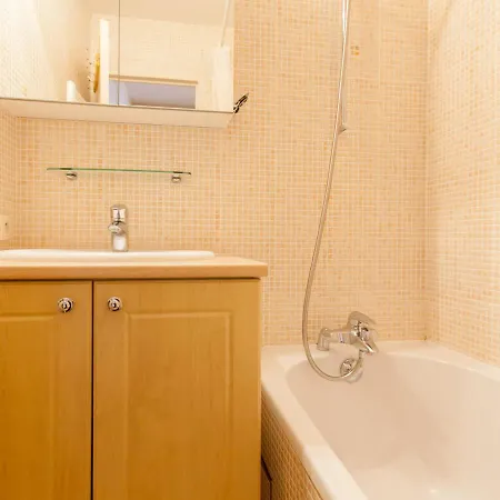 4 Pers, Balcon Sud Et Wifi A Apartment *